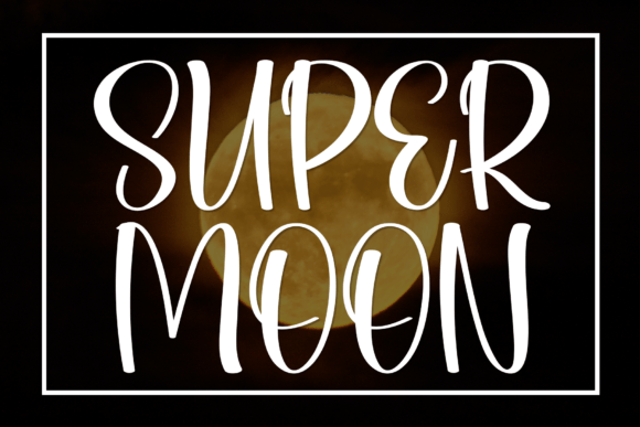 Super Moon Font: Celestial Elegance